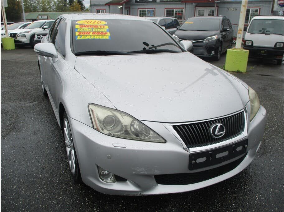 Lexus IS