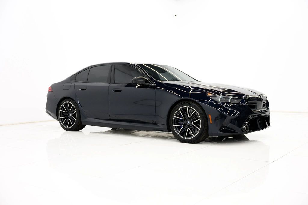 2025 BMW M5