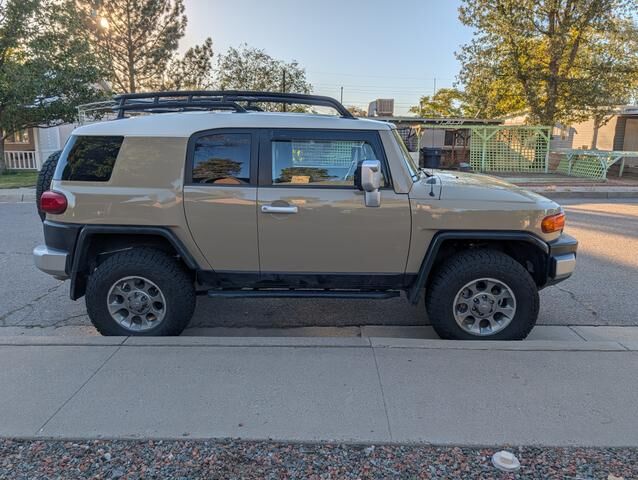 Toyota FJ Cruiser