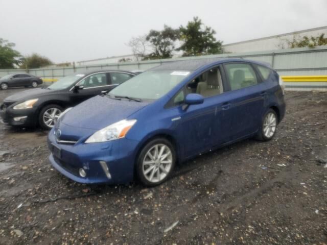 Toyota Prius V
