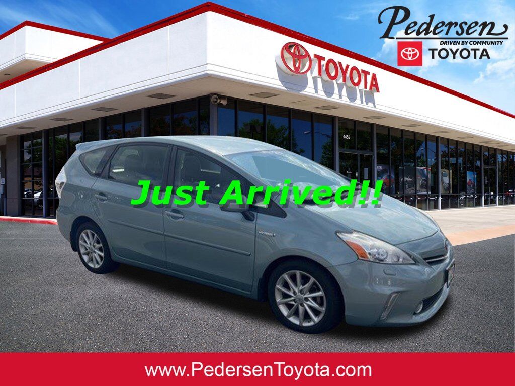 Toyota Prius V