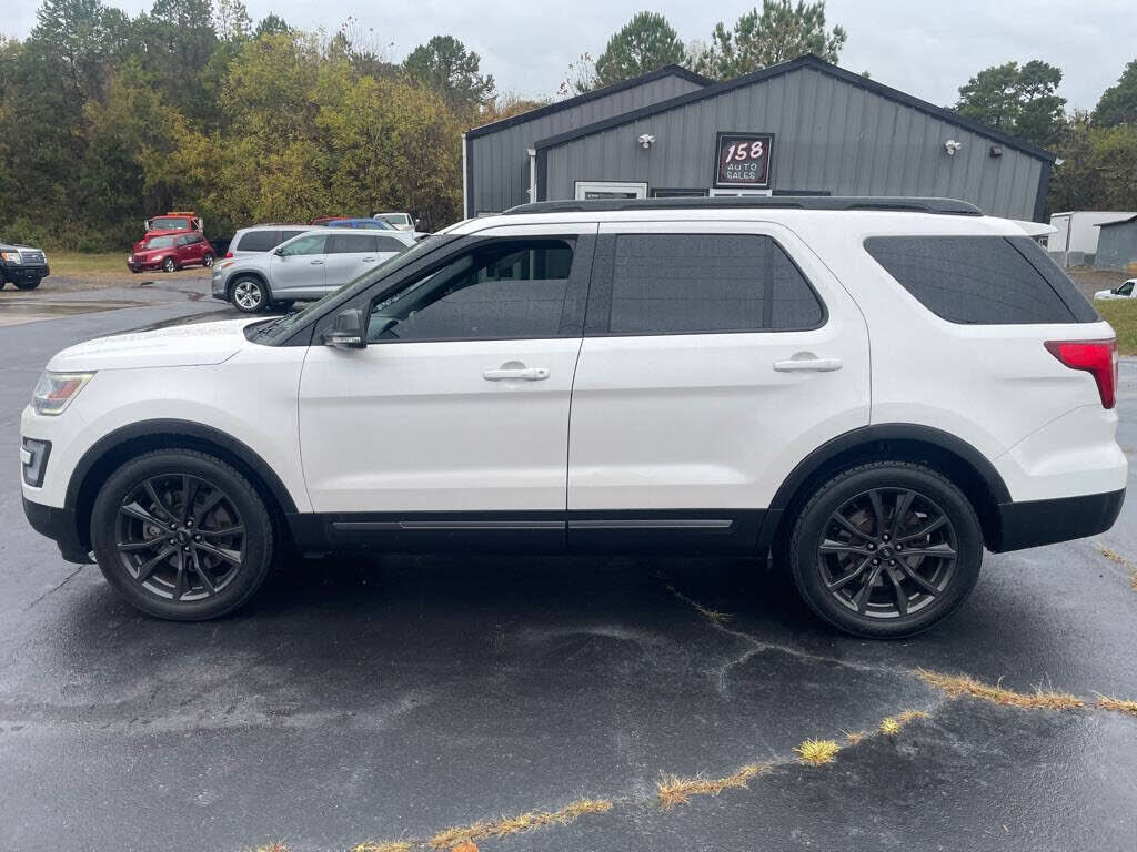 2017 FORD Explorer