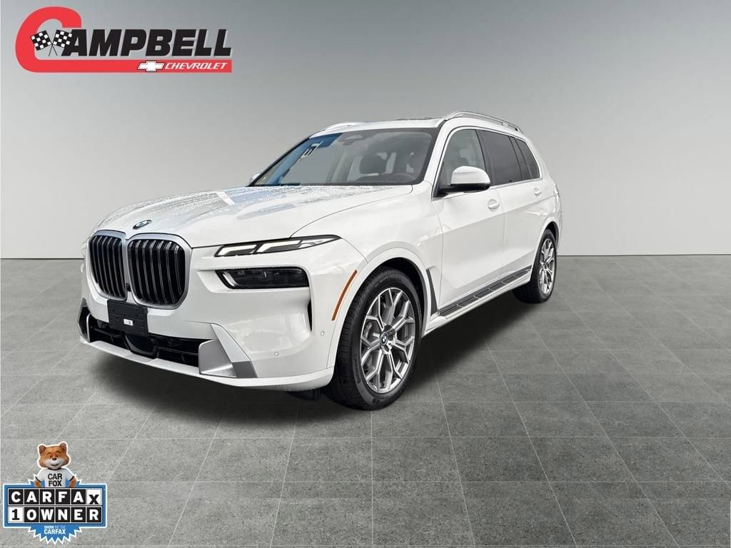 2023 BMW X7