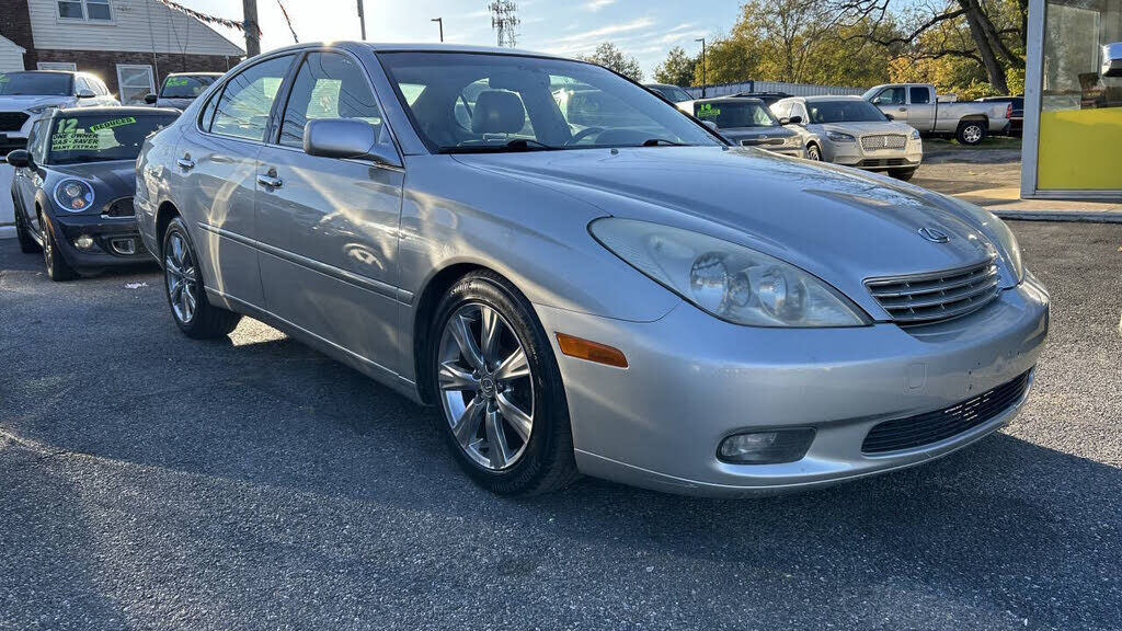 Lexus ES