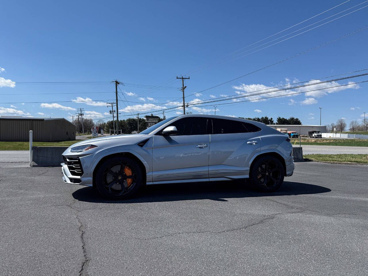 2020 LAMBORGHINI URUS