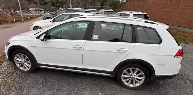 2018 VOLKSWAGEN Golf Alltrack