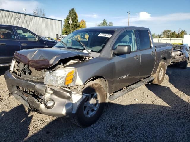 Nissan Titan