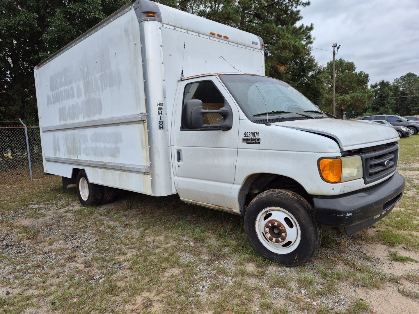 Ford E-350