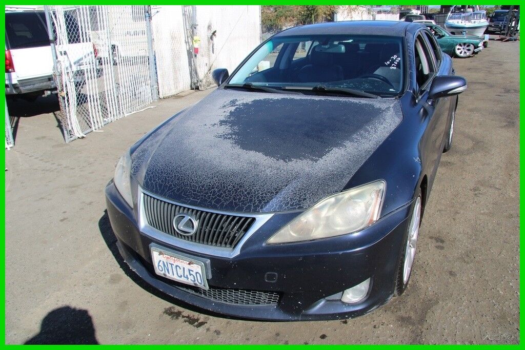 Lexus IS