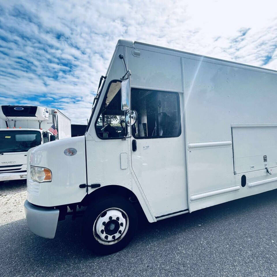 2016 FREIGHTLINER MT 55 Chassis