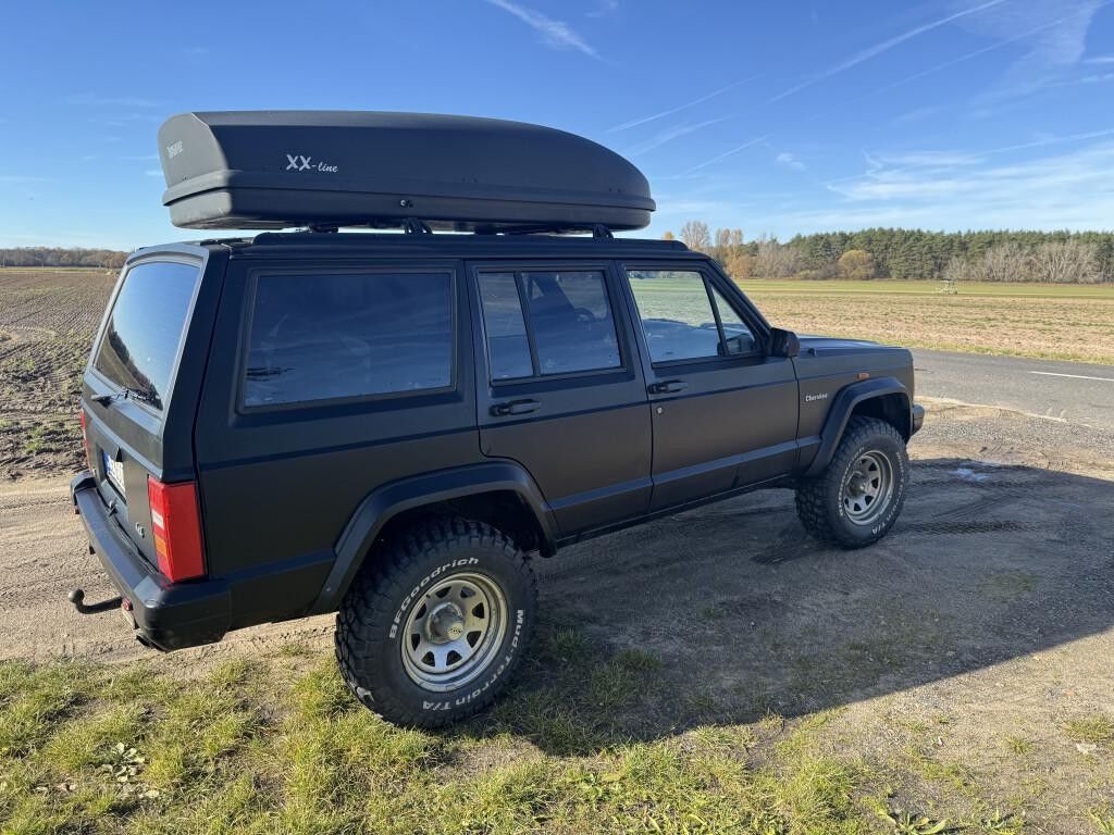 Jeep Cherokee