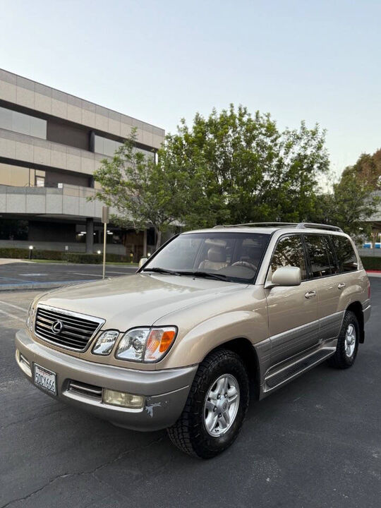Lexus LX