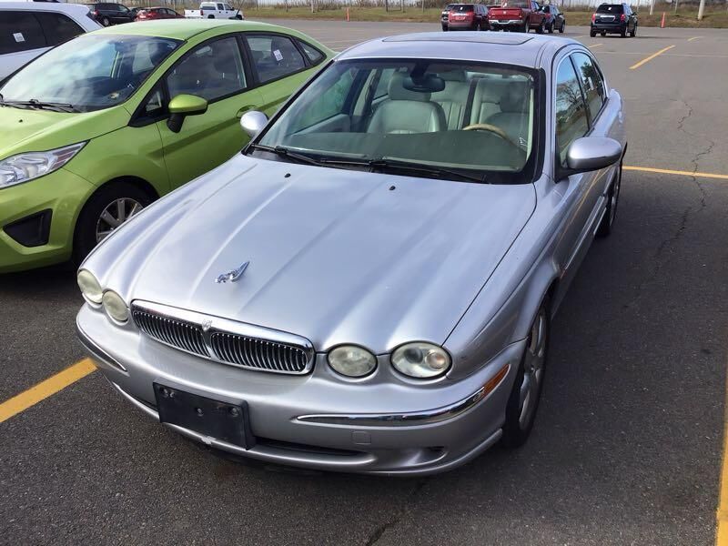 Jaguar X-Type