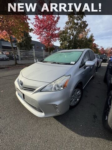 Toyota Prius V