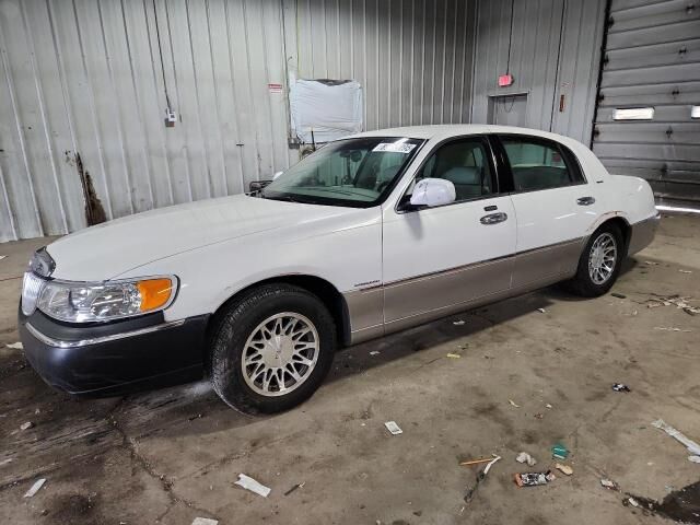 Lincoln Town Car