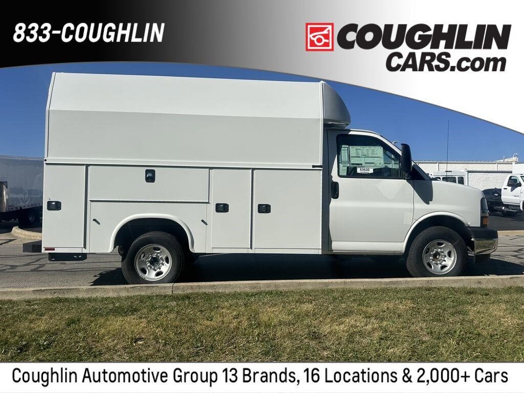 2025 CHEVROLET Express