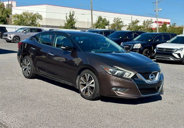 Nissan Maxima