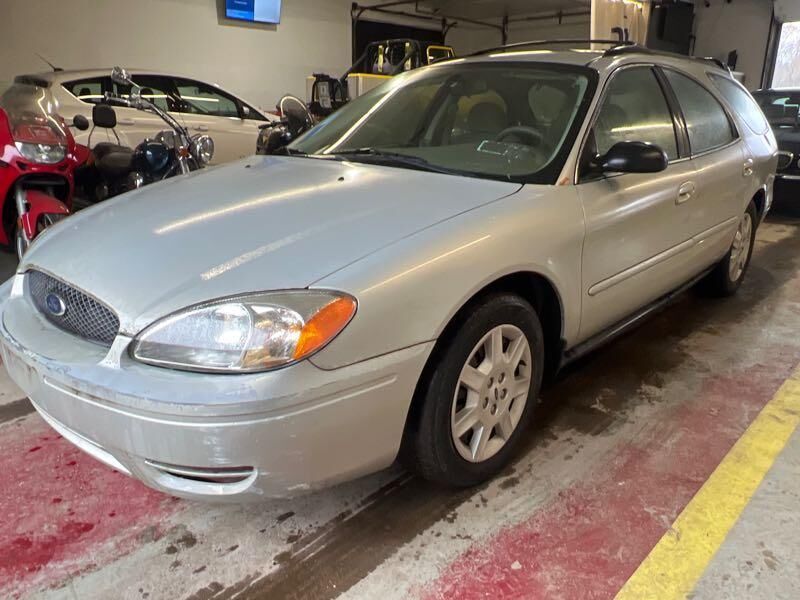 Ford Taurus