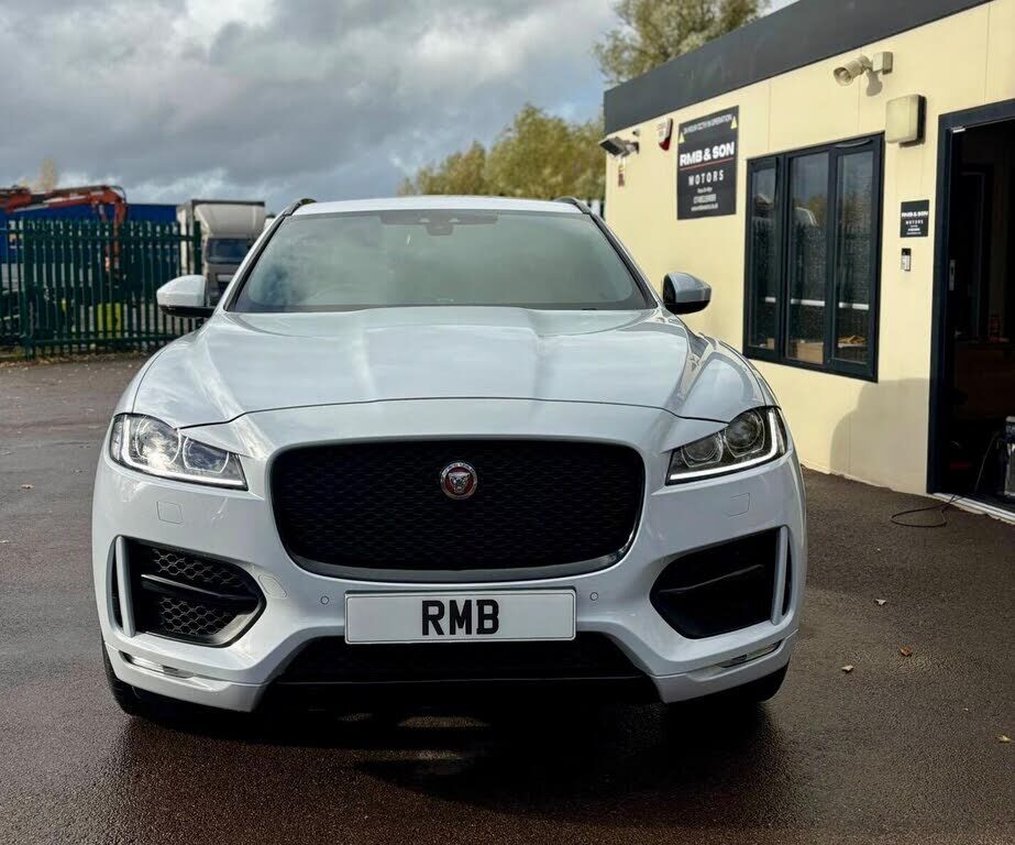 Jaguar F-Pace