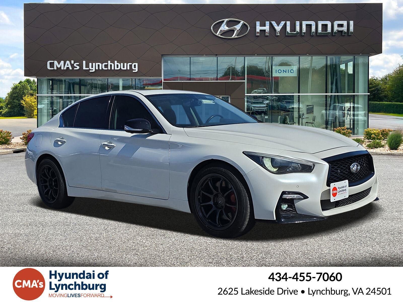 2017 INFINITI Q50