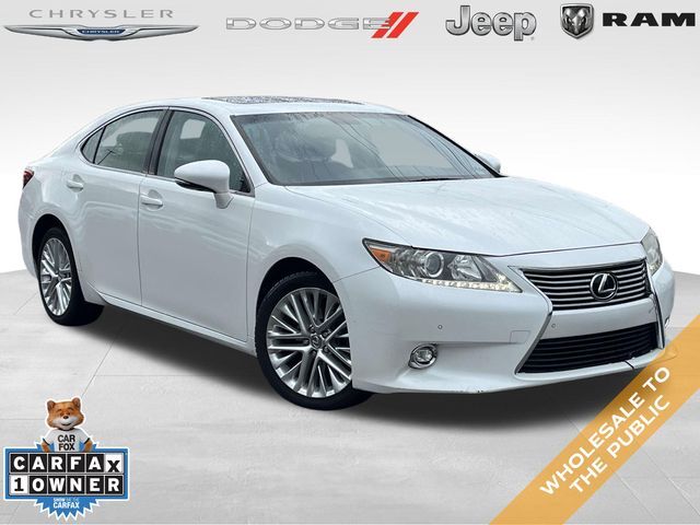Lexus ES