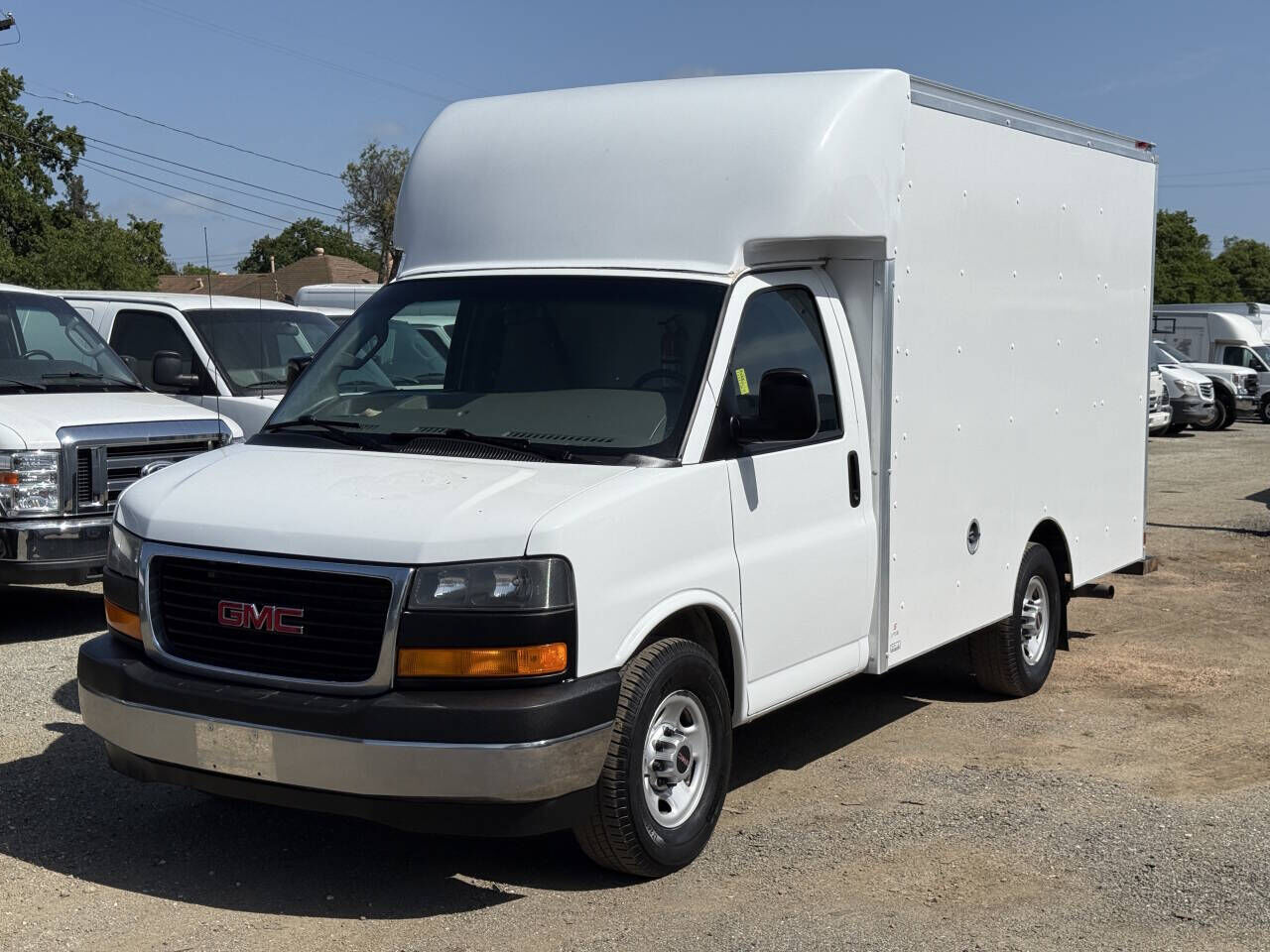 2017 GMC Savana