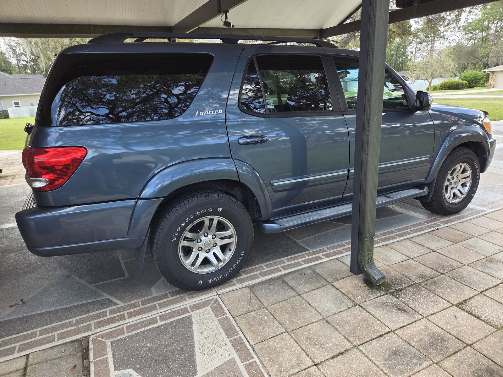 Toyota Sequoia