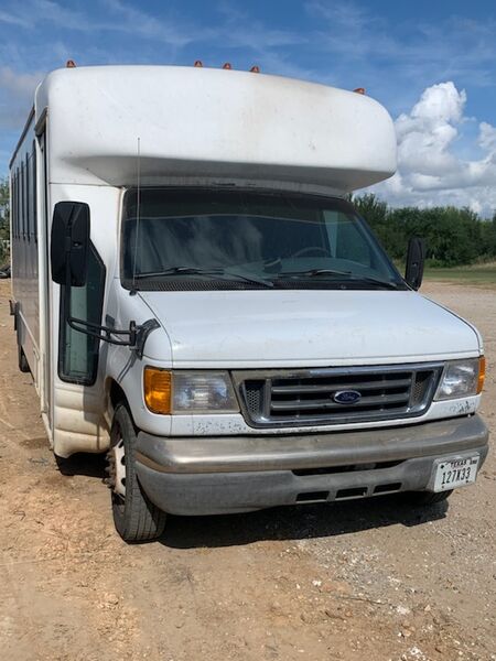 Ford E-450