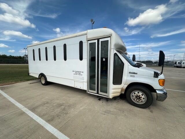 Ford E-450