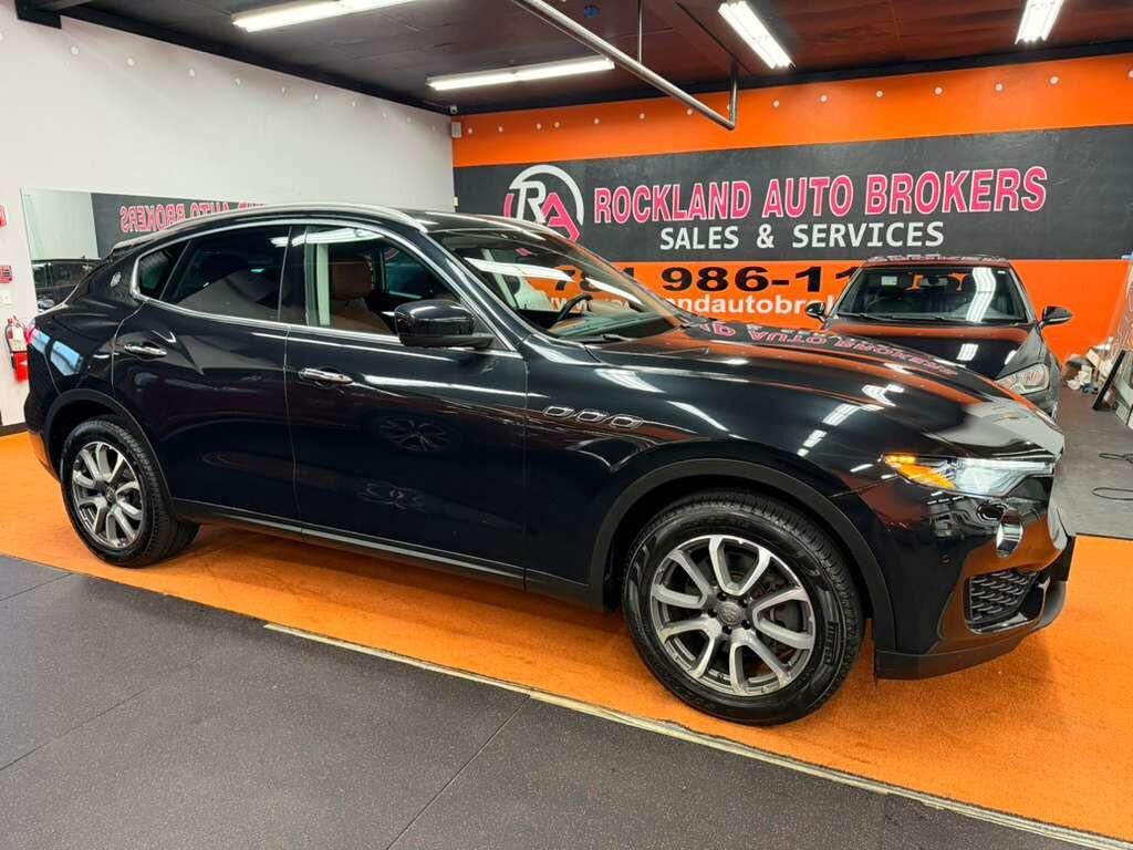 2017 MASERATI Levante