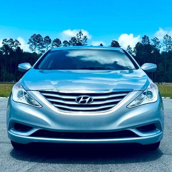 2011 HYUNDAI Sonata