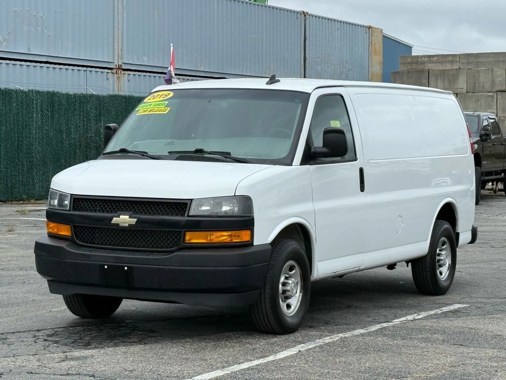 2019 CHEVROLET Express