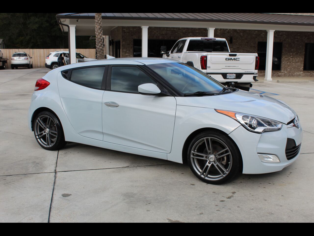 Hyundai Veloster