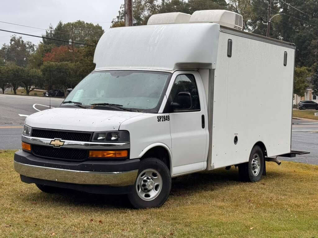 2021 CHEVROLET Express