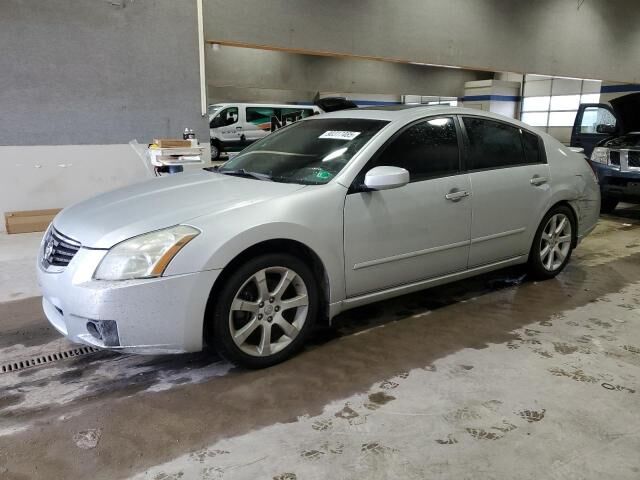 Nissan Maxima