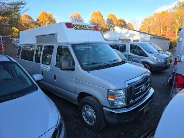 Ford E-250