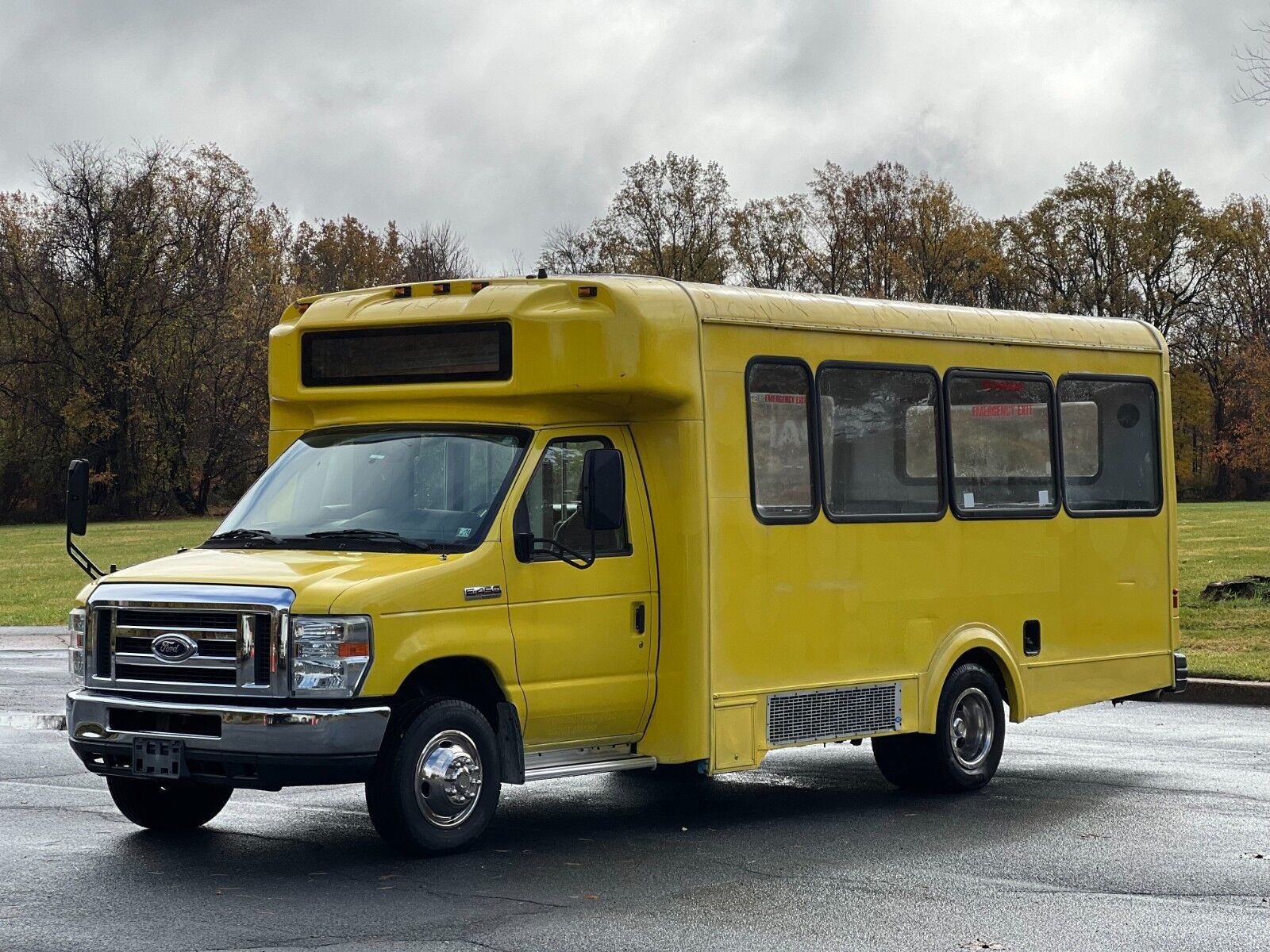 Ford E-450