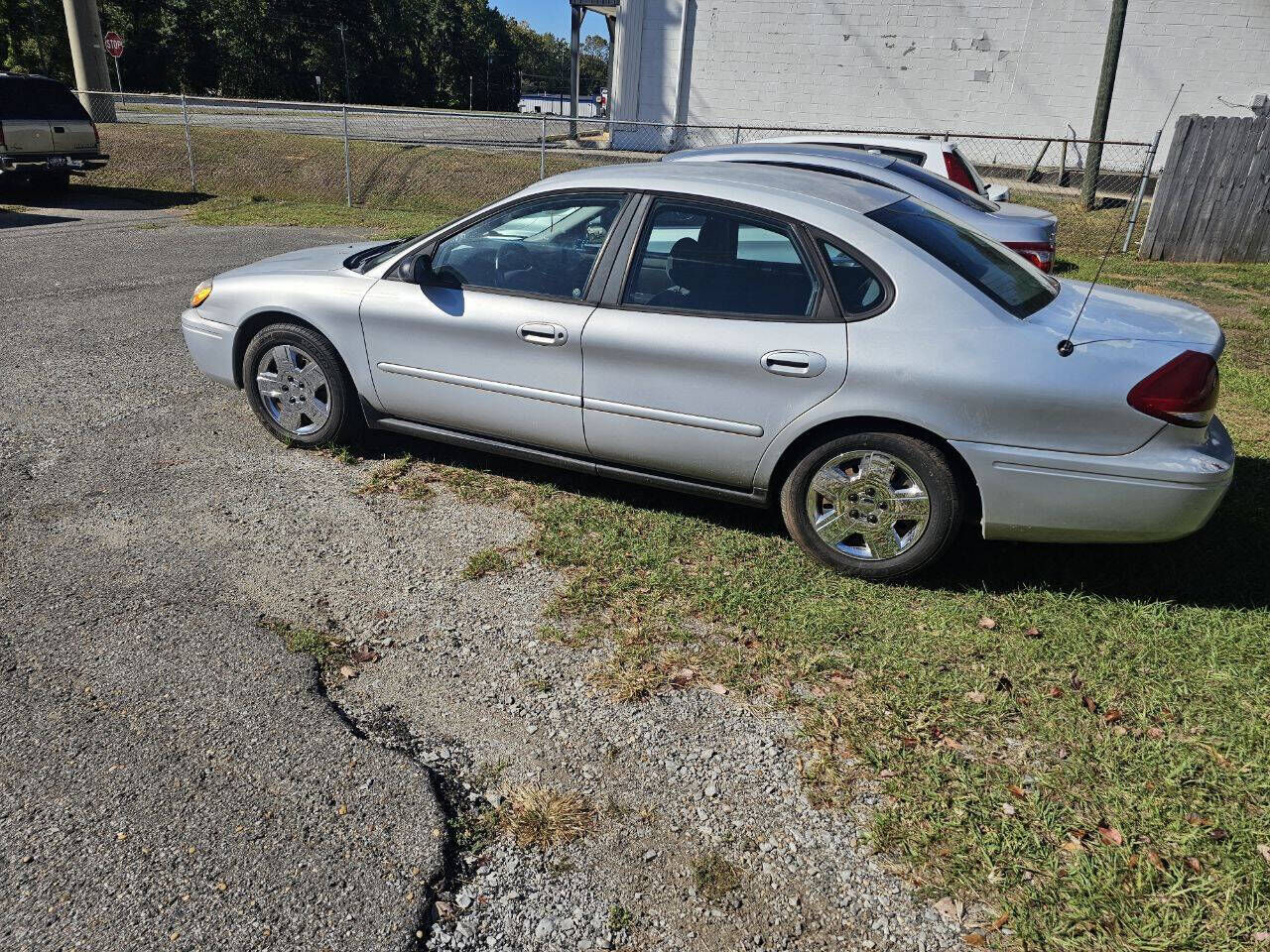 Ford Taurus