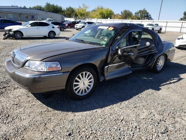 Lincoln Town Car