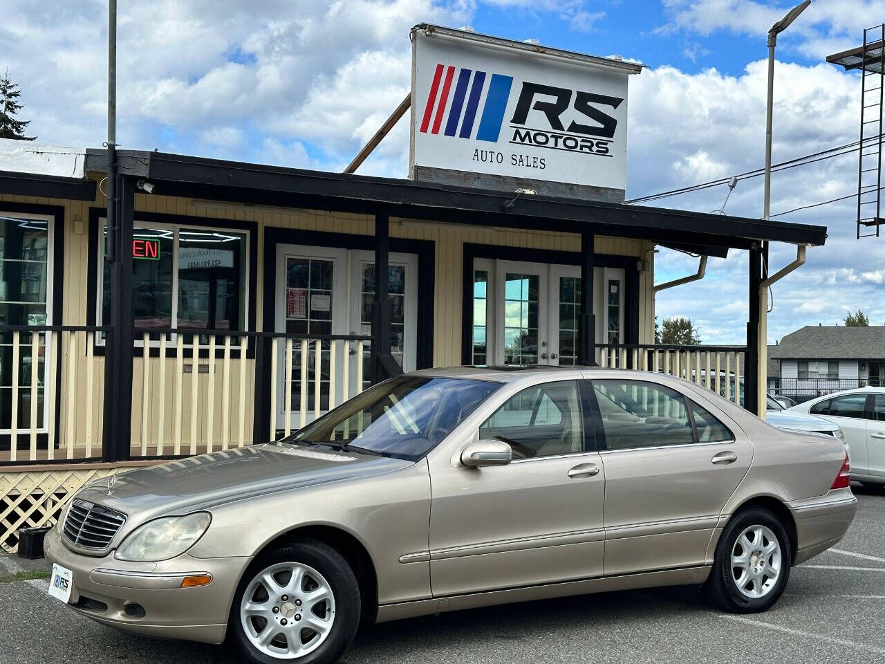 Mercedes-Benz S-Class