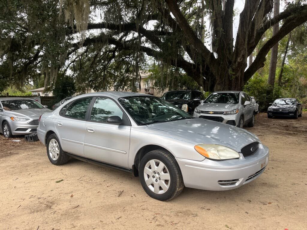 Ford Taurus