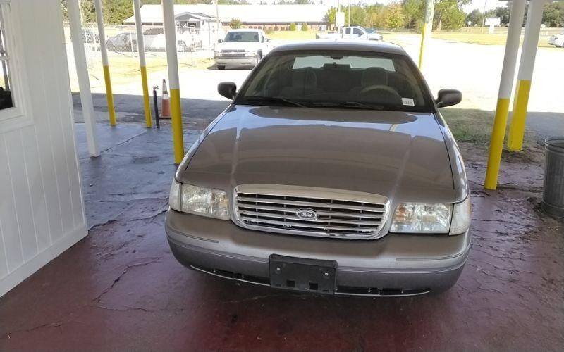 Ford Crown Victoria
