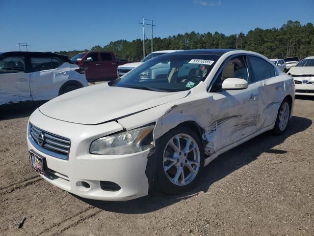 Nissan Maxima