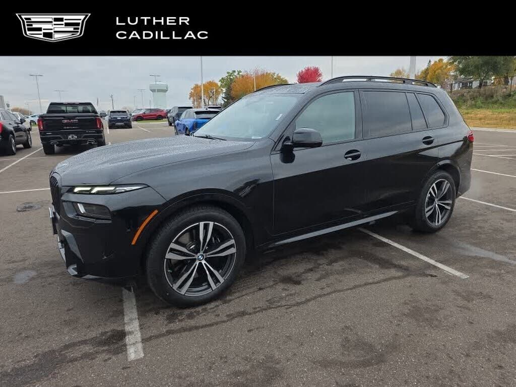 2023 BMW X7