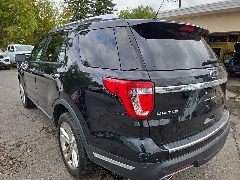 2018 FORD Explorer