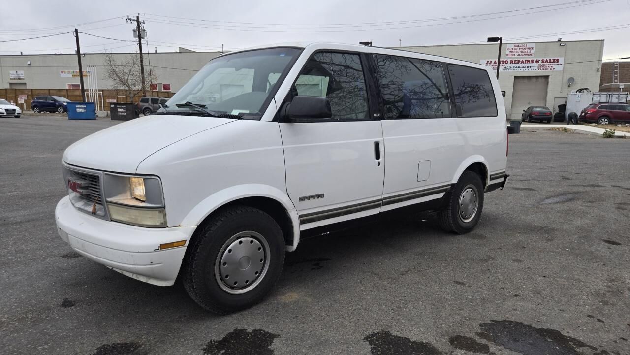 GMC Safari