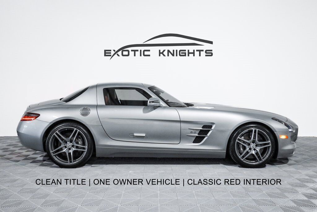Mercedes-Benz SLS-Class