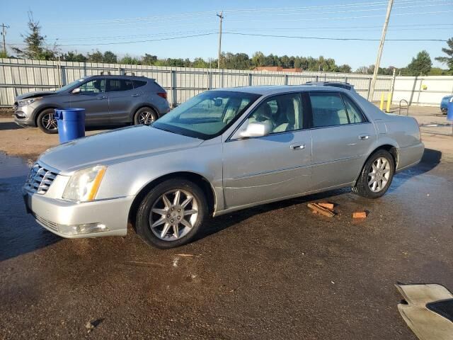 Cadillac DTS