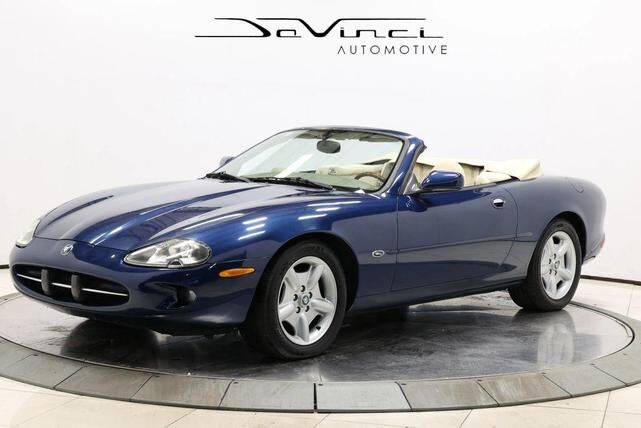 Jaguar XK8