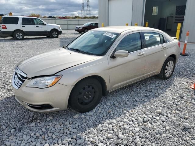 Chrysler 200